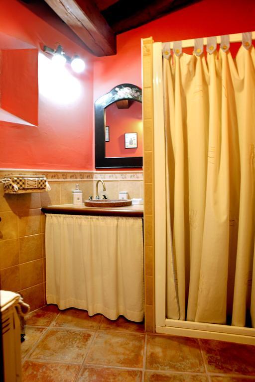 Apartamentos Rurales La Solana โรเบลดิโย เด กาตา ภายนอก รูปภาพ